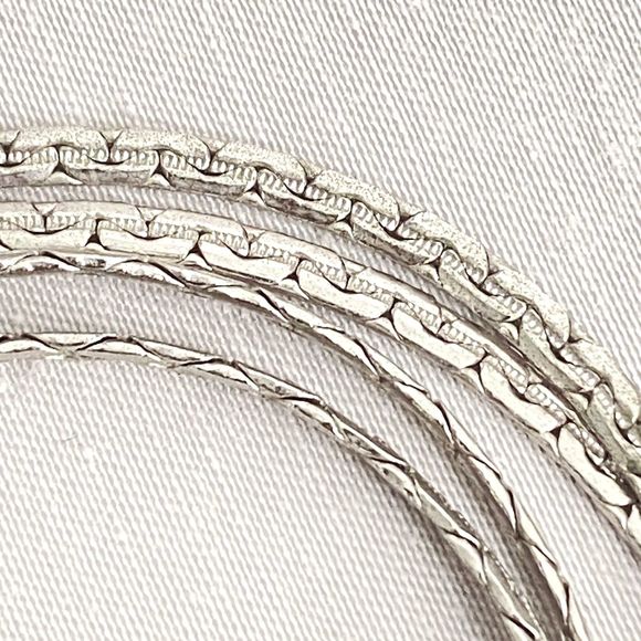 Monet Opera Necklace Silver Tone Flat Cobra Variation Links - Picture 4 of 8